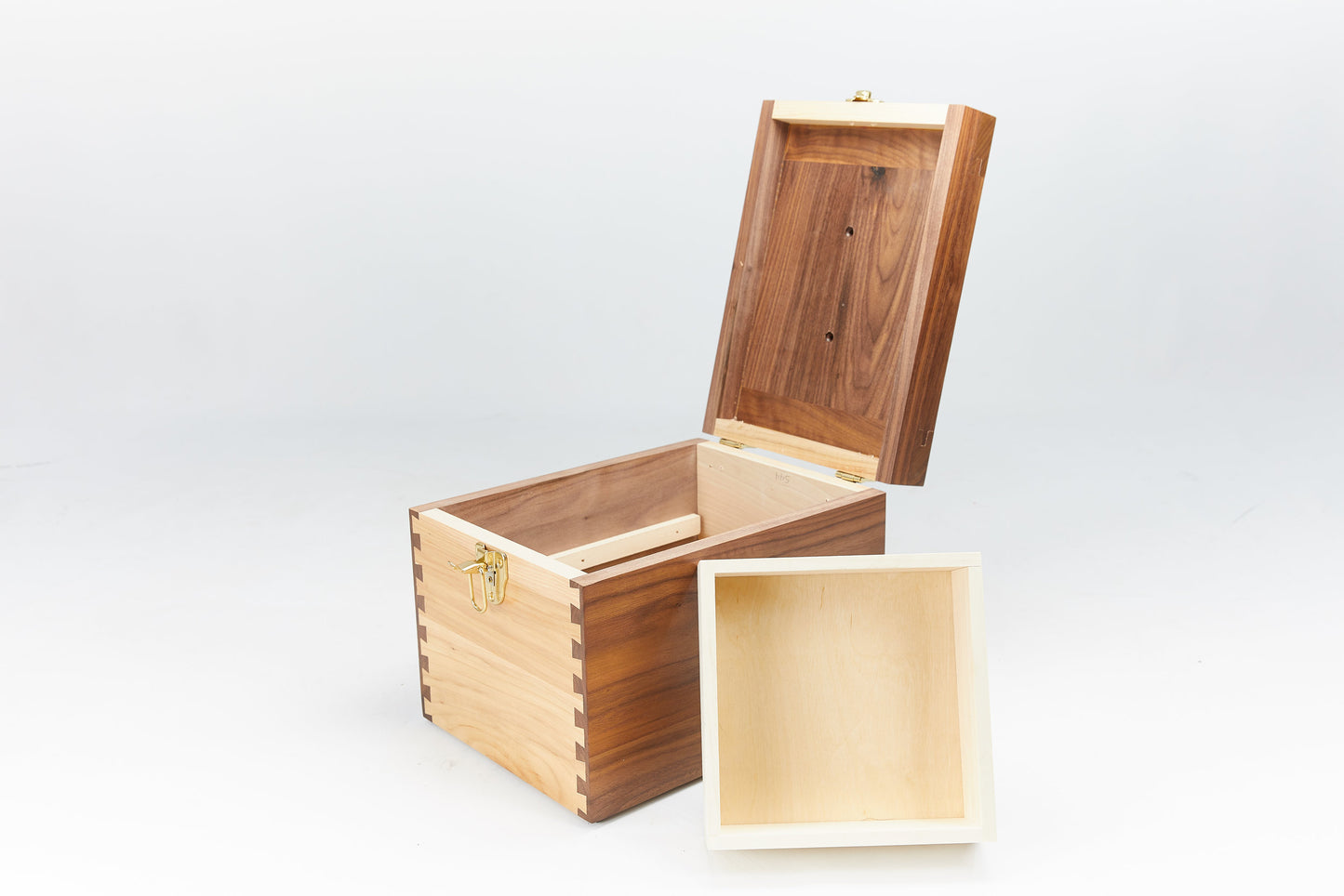 George's Large Walnut & Maple Mixed Hinge