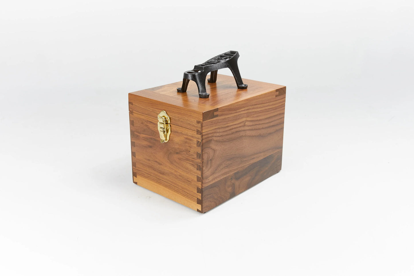 George's Large Walnut Hinge