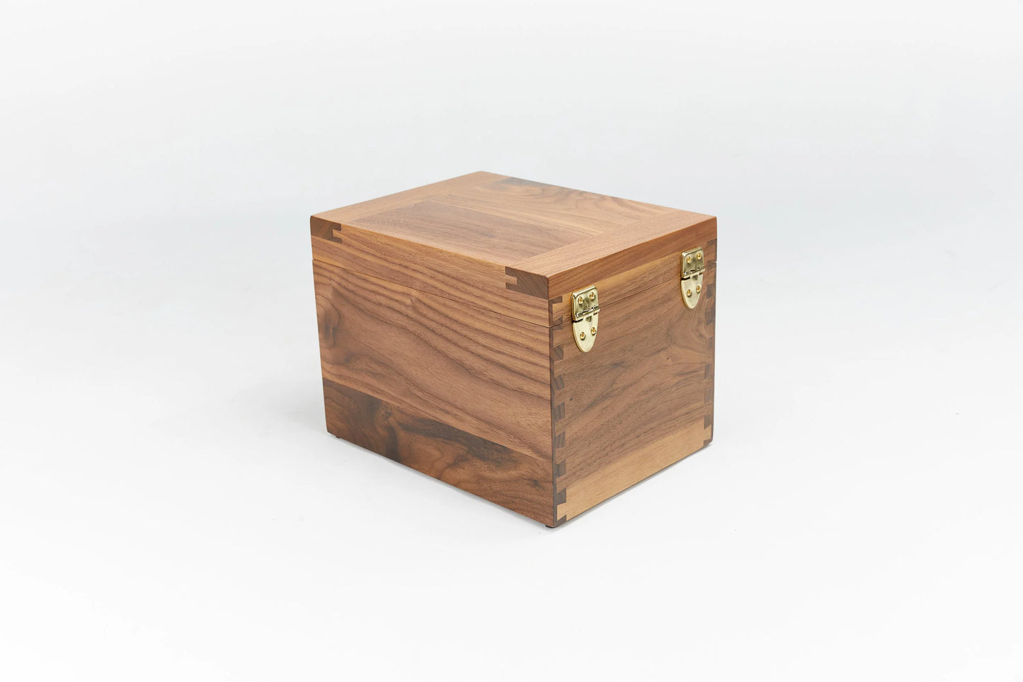 George's Large Walnut Hinge