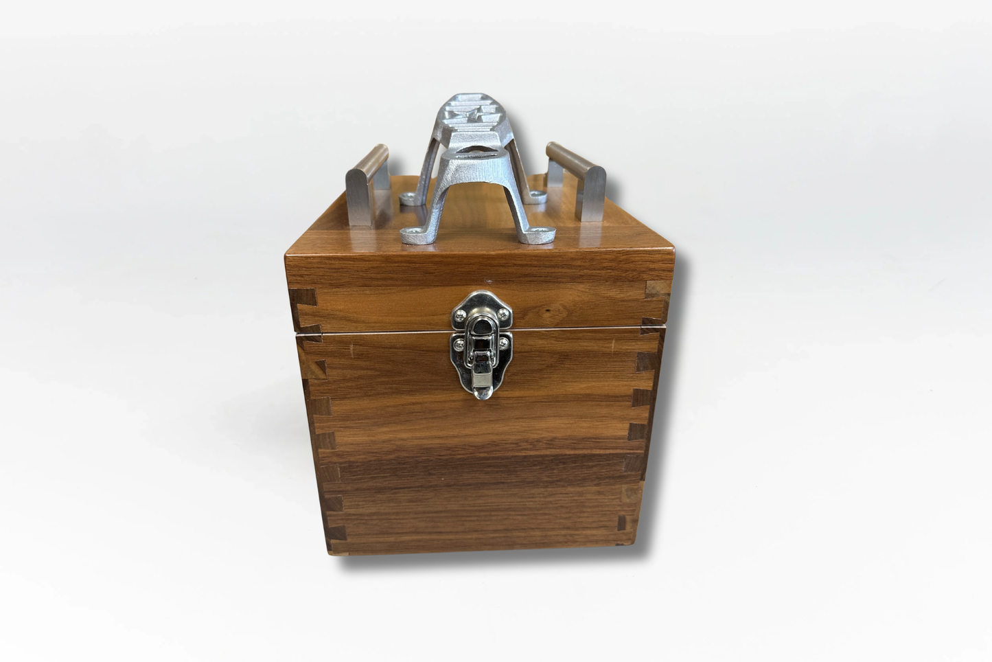 George's Large Walnut Hinge
