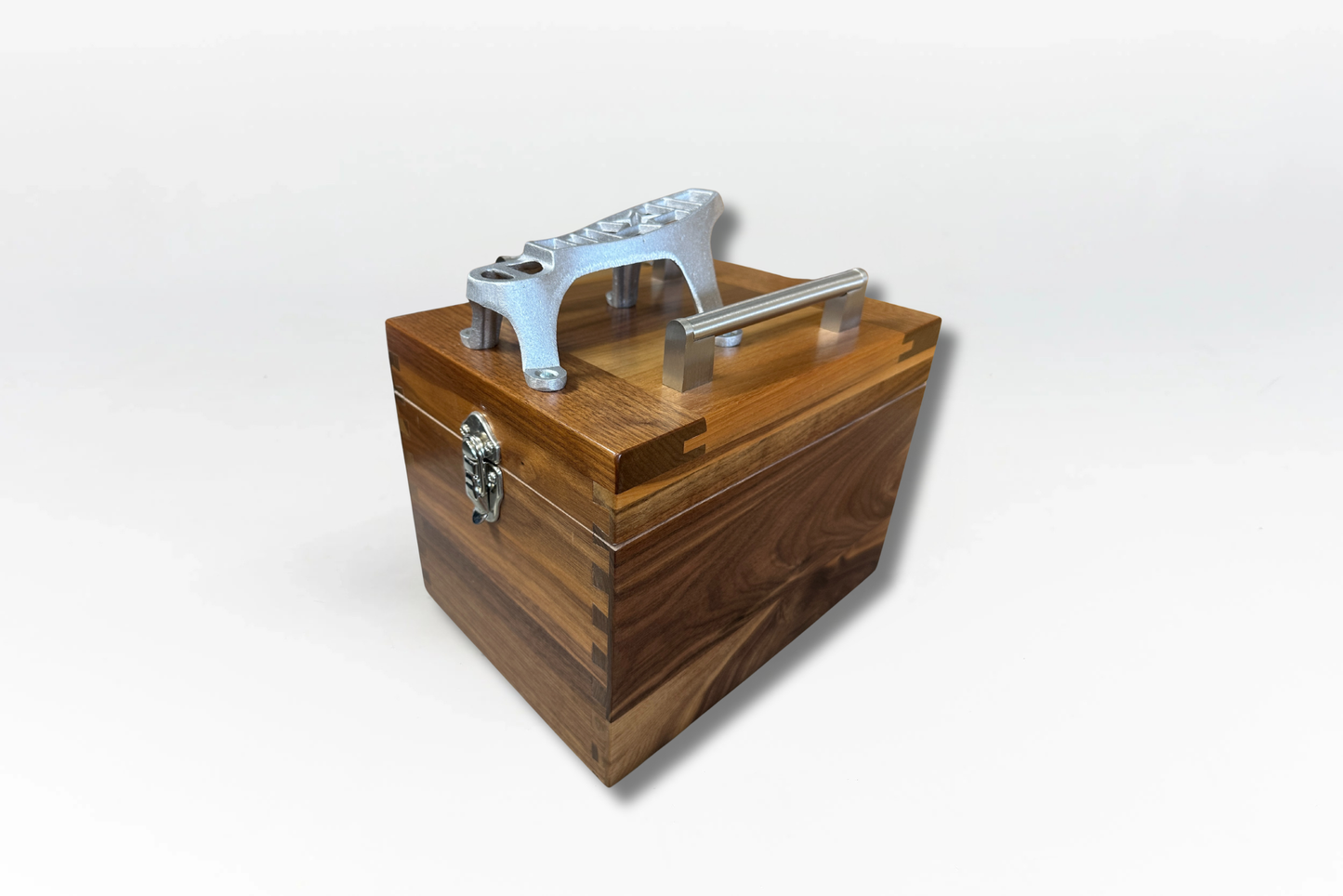 George's Large Walnut Hinge